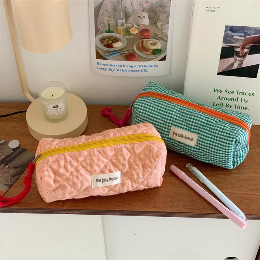 trousse motif coloré