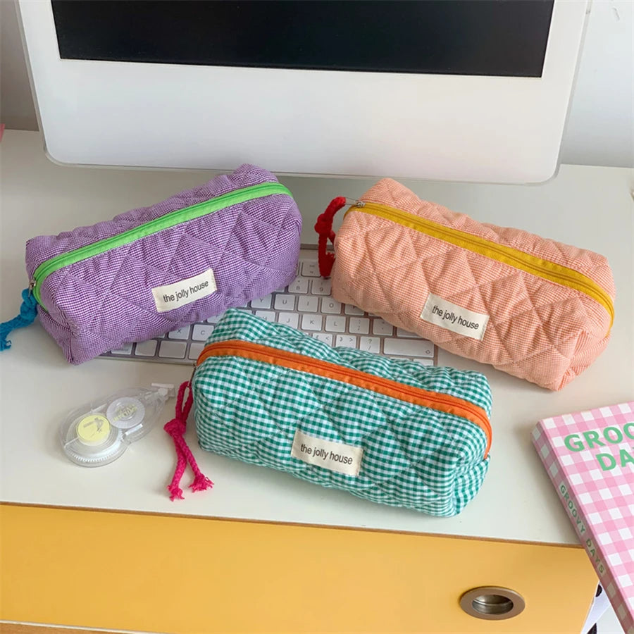 trousse motif coloré