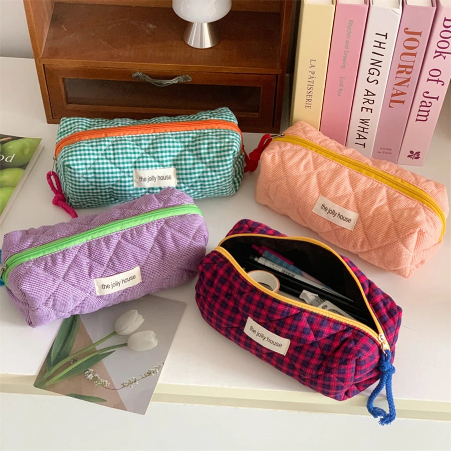 trousse motif coloré