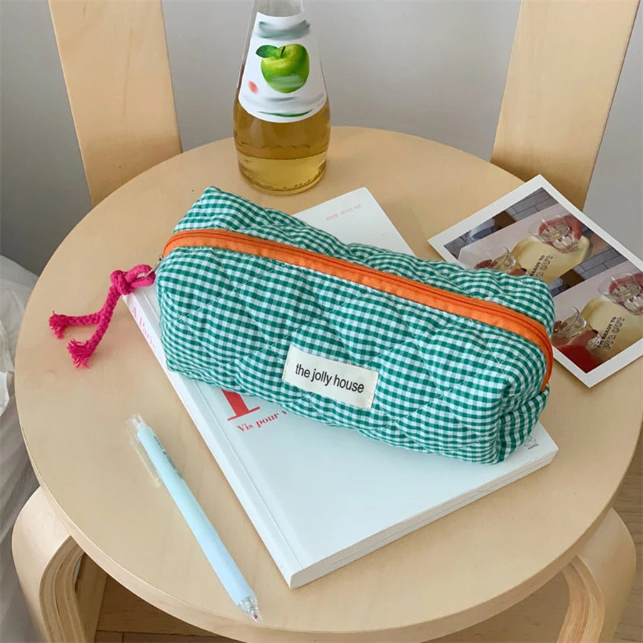 trousse motif coloré